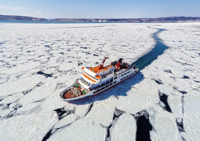 Drift ice sightseeing – Icebreaking Ship Aurora